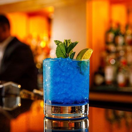 Sunday London Staines-Upon-Thames Heathrow T5 Hotel Ngoại thất bức ảnh