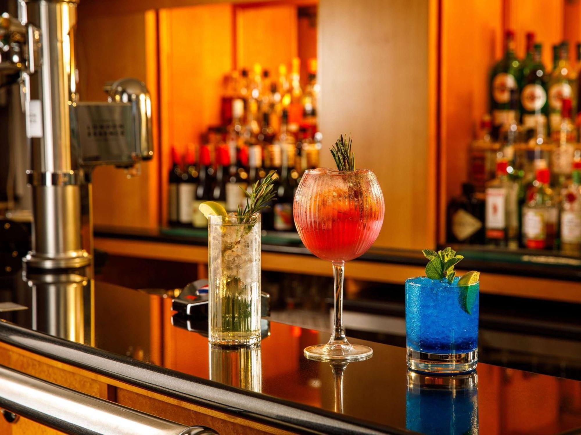 Sunday London Staines-Upon-Thames Heathrow T5 Hotel Ngoại thất bức ảnh