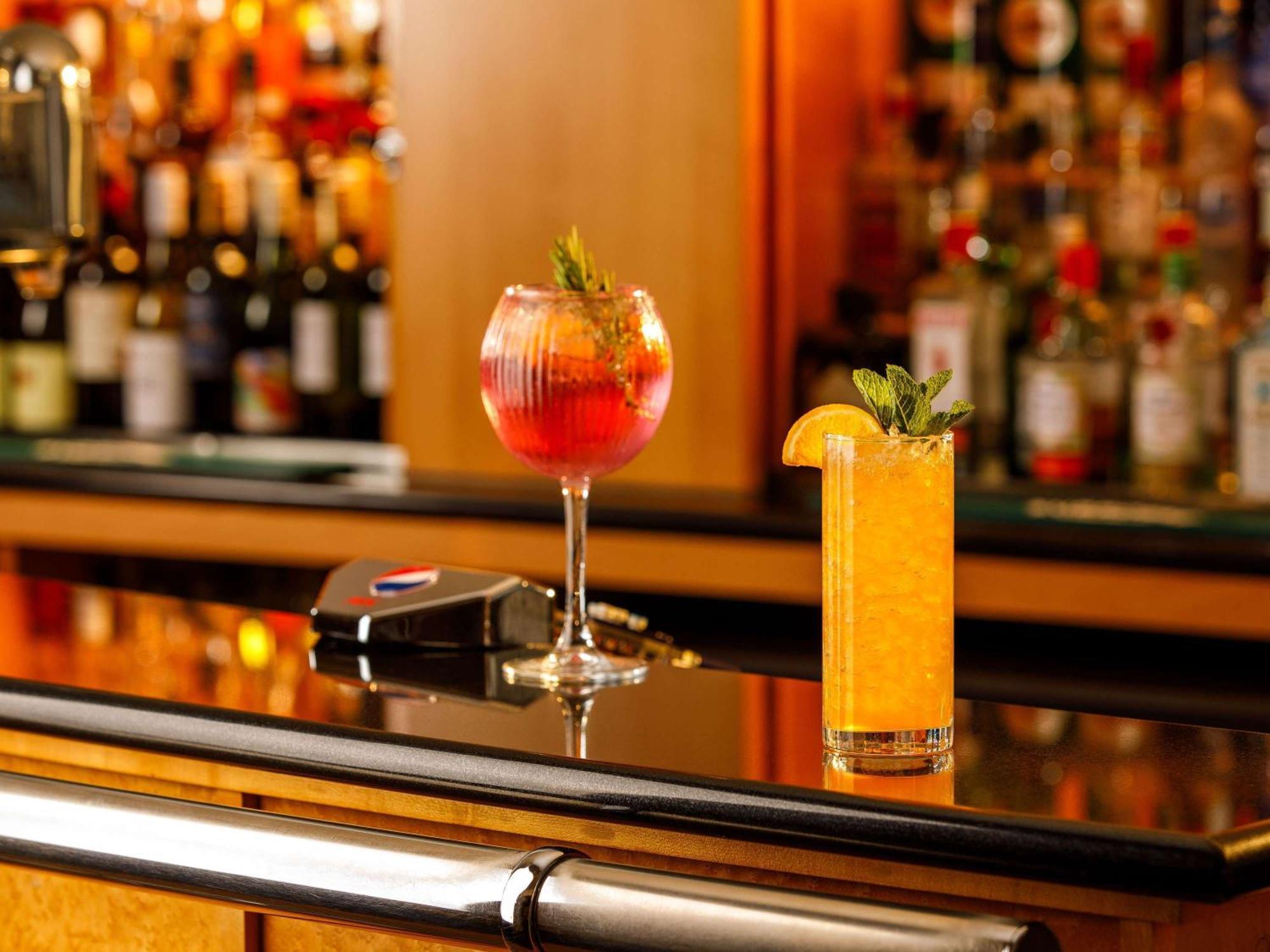 Sunday London Staines-Upon-Thames Heathrow T5 Hotel Ngoại thất bức ảnh